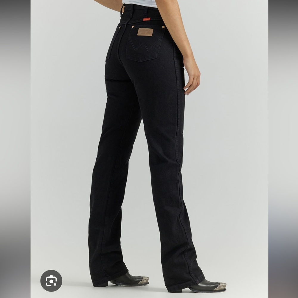WOMEN'S WRANGLER® COWBOY CUT® SLIM FIT JEAN IN BLACK